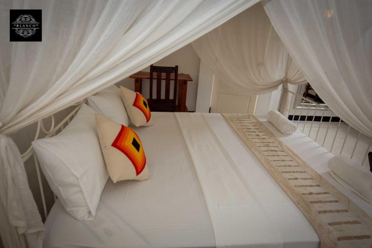 Villa Blanco Dehiwala-Mount Lavinia Kültér fotó