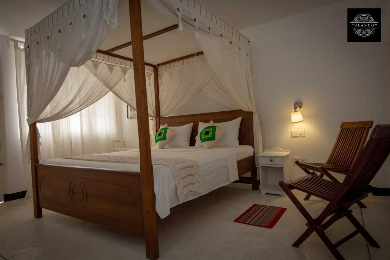 Villa Blanco Dehiwala-Mount Lavinia Kültér fotó